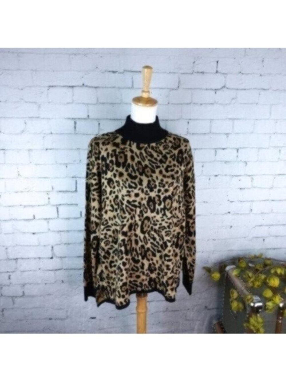 Calvin Klein Cheetah Print Slouchy Sweater Tan Size Large